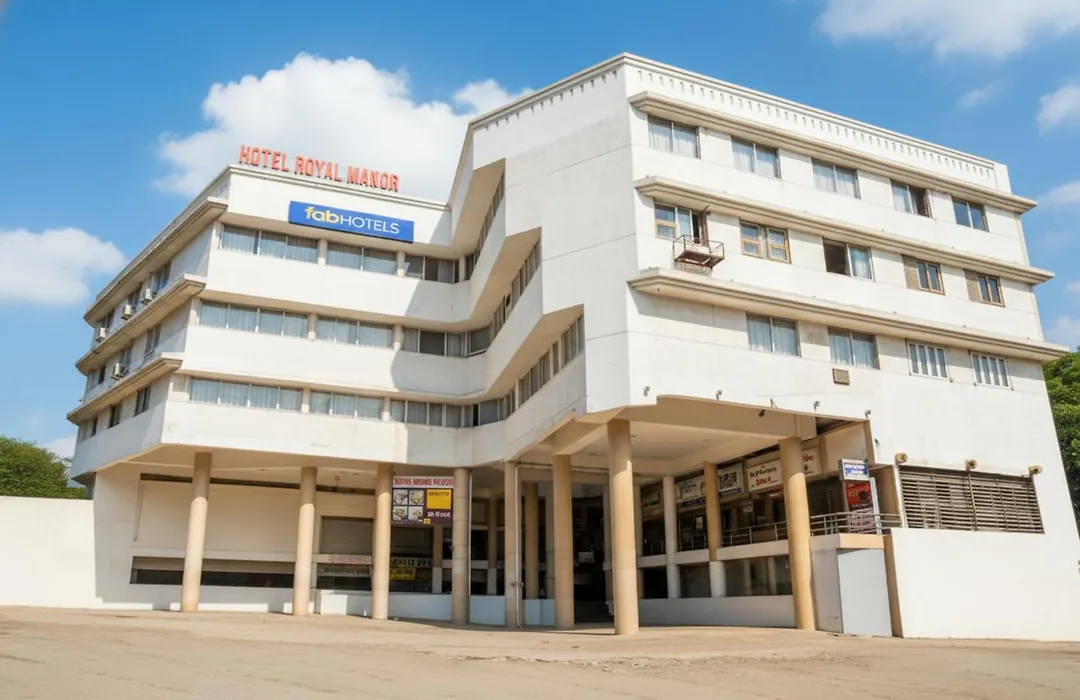 Fabhotel Royal Manor - Hospital Chowk-1